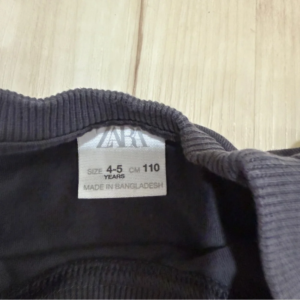 Zara Kids Washed Black T-Shirt Size 4-5 years